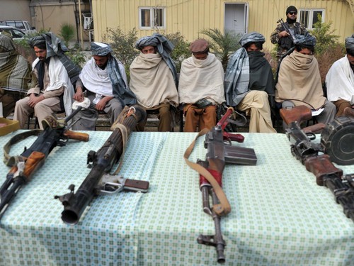 Taliban continues to set conditions for peace talks with Afghanistan - ảnh 1